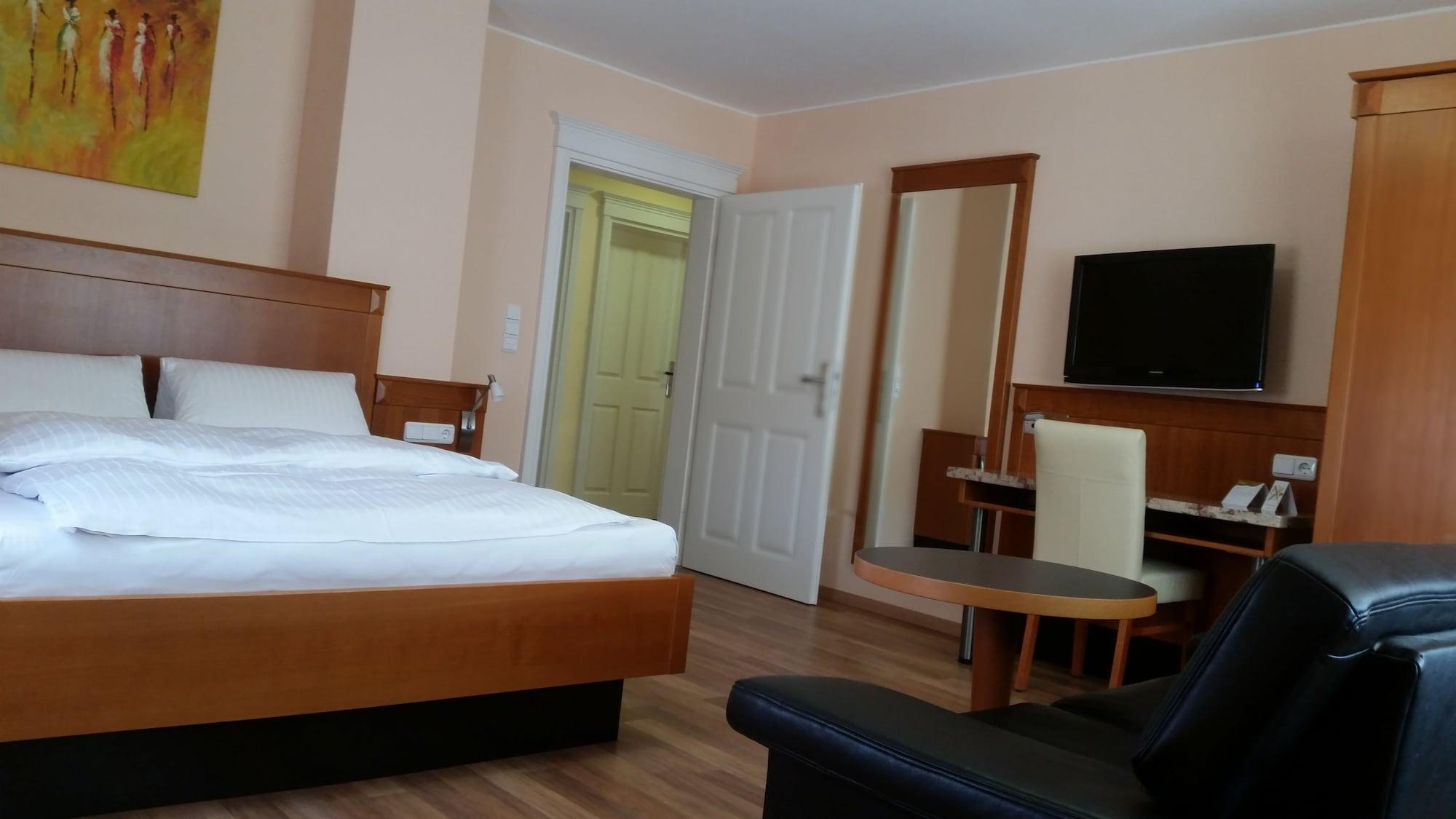 Apartment Hotel Kral - Business Hotel & Serviced Apartments Erlangen Exterior foto