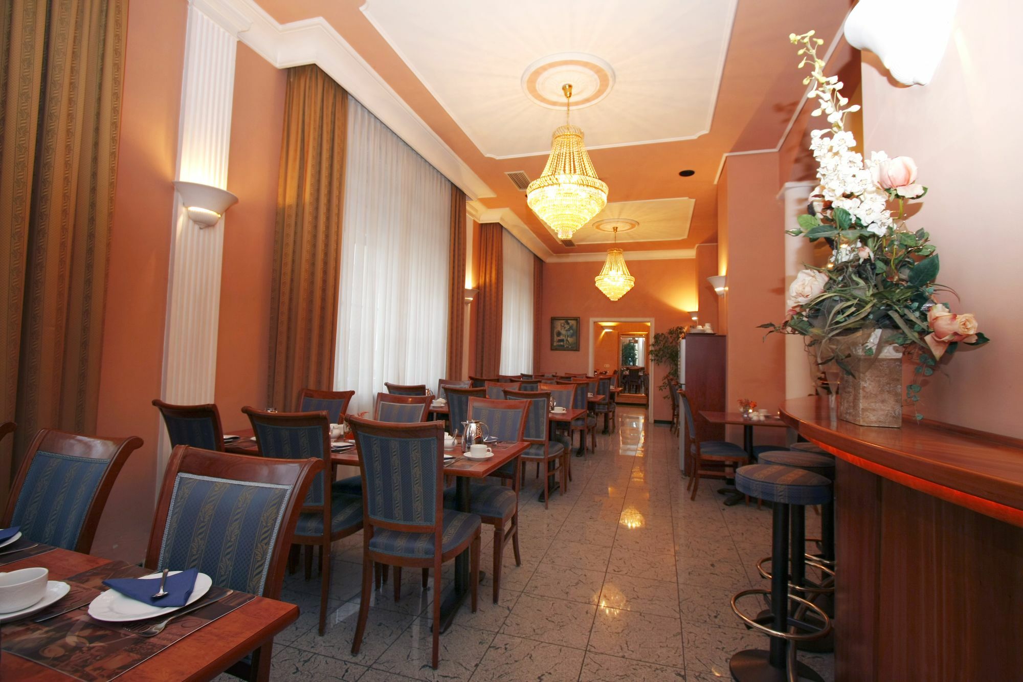 Apartment Hotel Kral - Business Hotel & Serviced Apartments Erlangen Exterior foto